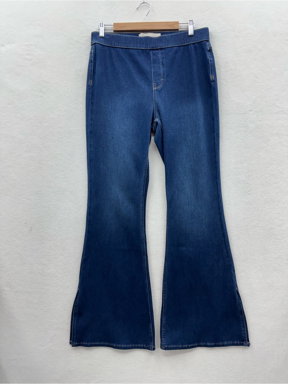 Soft Surroundings Women’s Medium Pull On Wide Leg Flare Comfort Denim